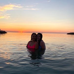 Meet your Posher, Molly